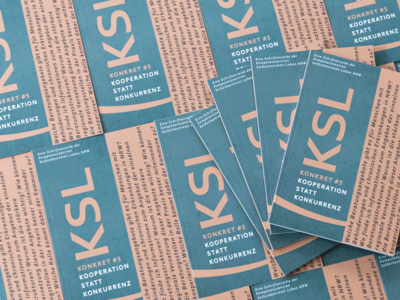 Mehrere Ausgabe der Broschüre KSL Konkret #5 Kooperation statt Konkurrenz