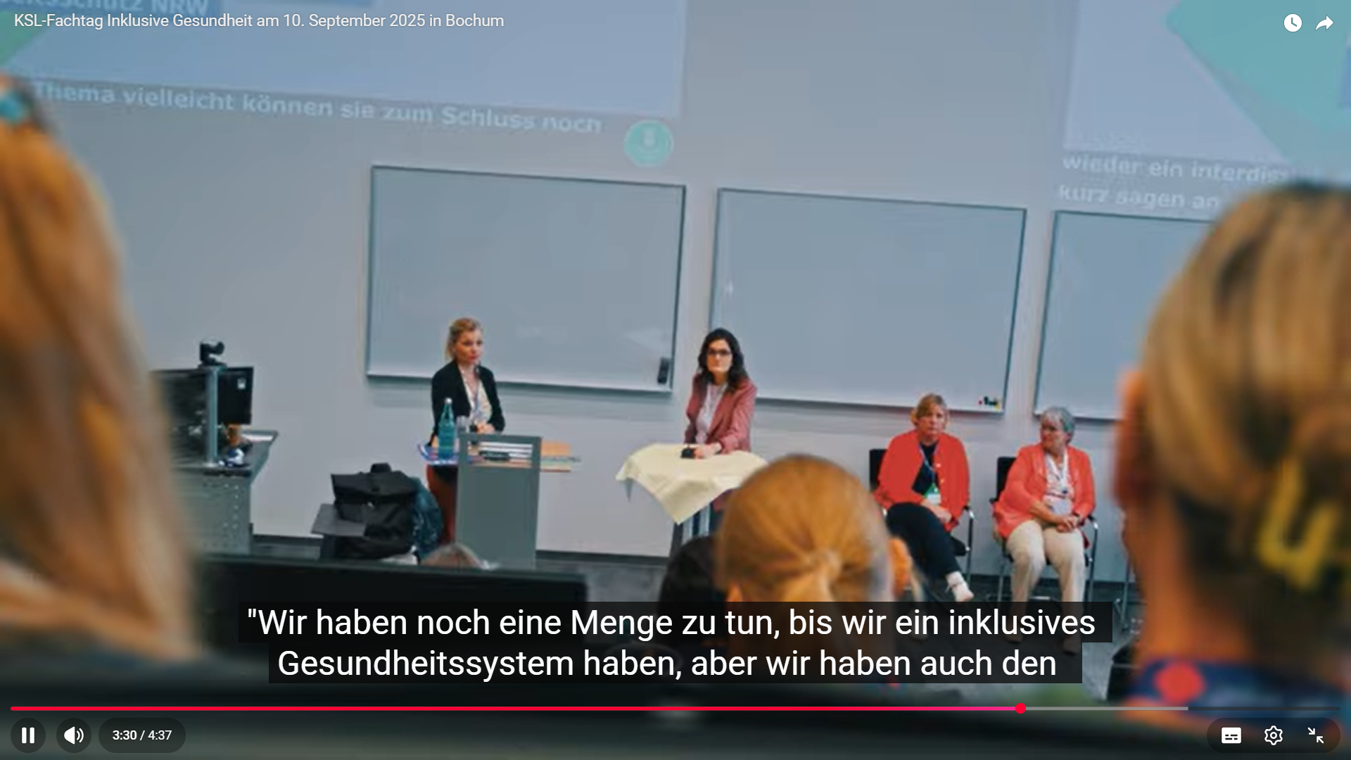 Screenshot vom Fachtag Inklusive Gesundheit im September 2025 an der Hochschule Bochum, Referentinnen und Zuschauer*innen