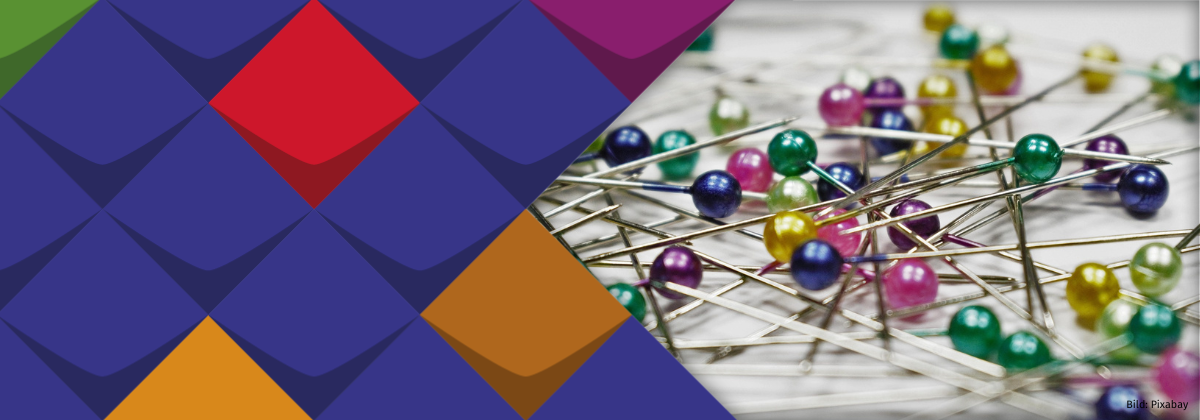 Pins, verschiedenfarbige Kacheln