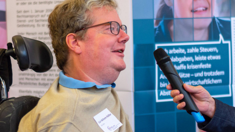 Das Bild zeigt Carl-Wilhelm Rößler, Jurist des KSL Köln