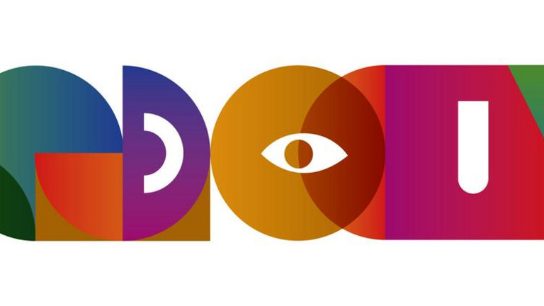 Verschiedene Farben mit bunten Formen