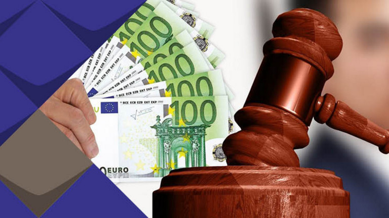 Links KSL-Kacheln. Rechts: Ein Bild von einem Gerichtshammer