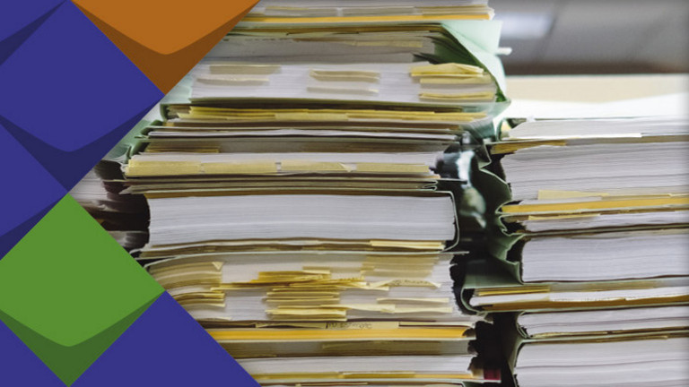 Links KSL-Kacheln. Rechts: Ein Bild von mehreren Büchern